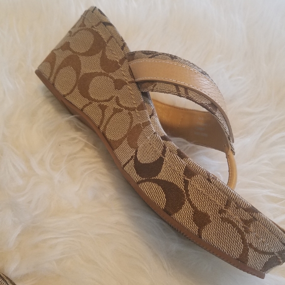 Coach sandals. SALE - Picture 3 of 8